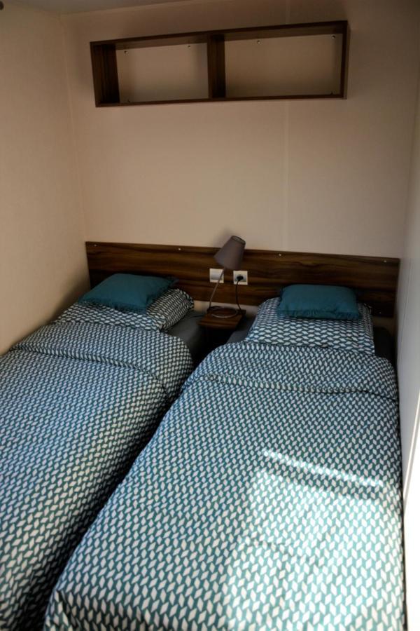 Gastes Mobilhome 6/8 Personnes 3Ch La Reserve **** מראה חיצוני תמונה